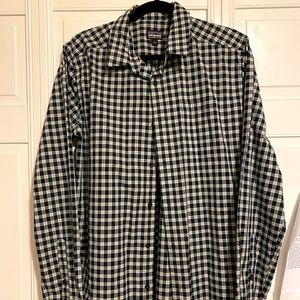 Patagonia button down long sleeve collared dress shirt - Men's large